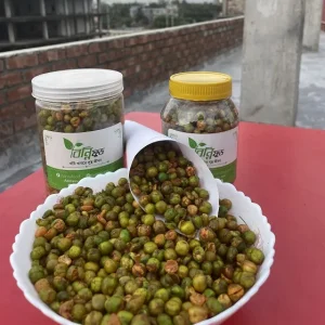 মশলাদার মটর ভাজা ও বাদামের কম্বো